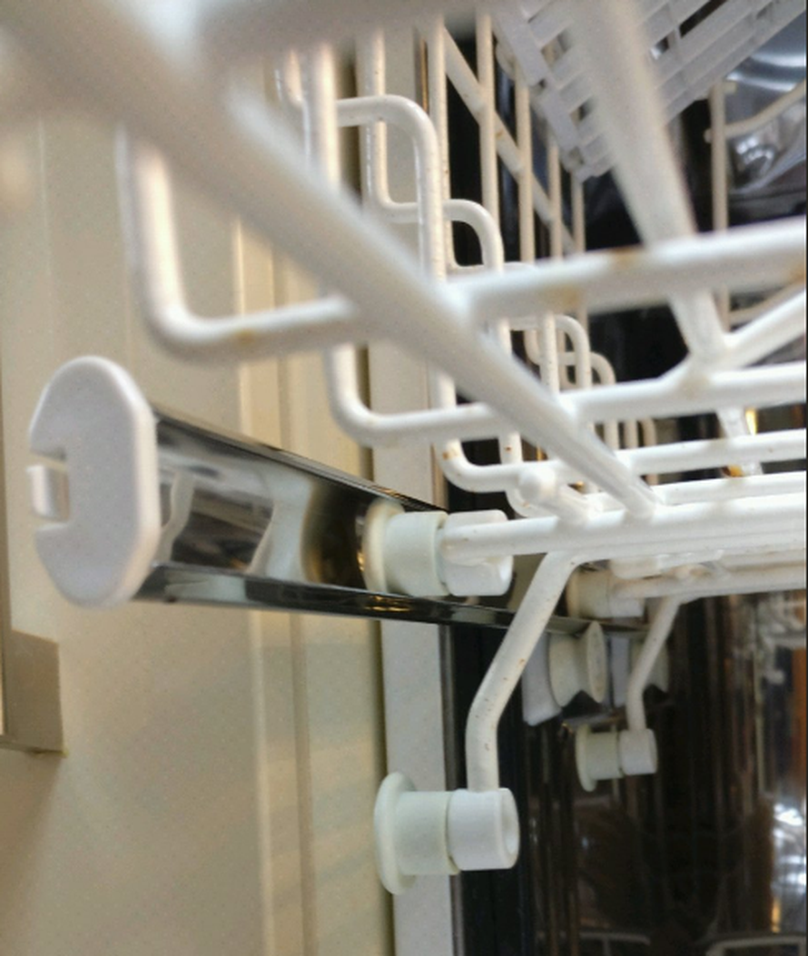 'Nakon 10 jeb*** godina otkrio sam da tanjuri stanu u perilicu'