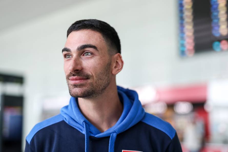 Zagreb: Atletičar Marino Bloudek sletio u Zagreb nakon povijesnog uspjeha