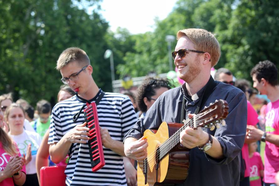 Na 'Hodu za život' 10 tisuća ljudi: Moramo zaštiti majke