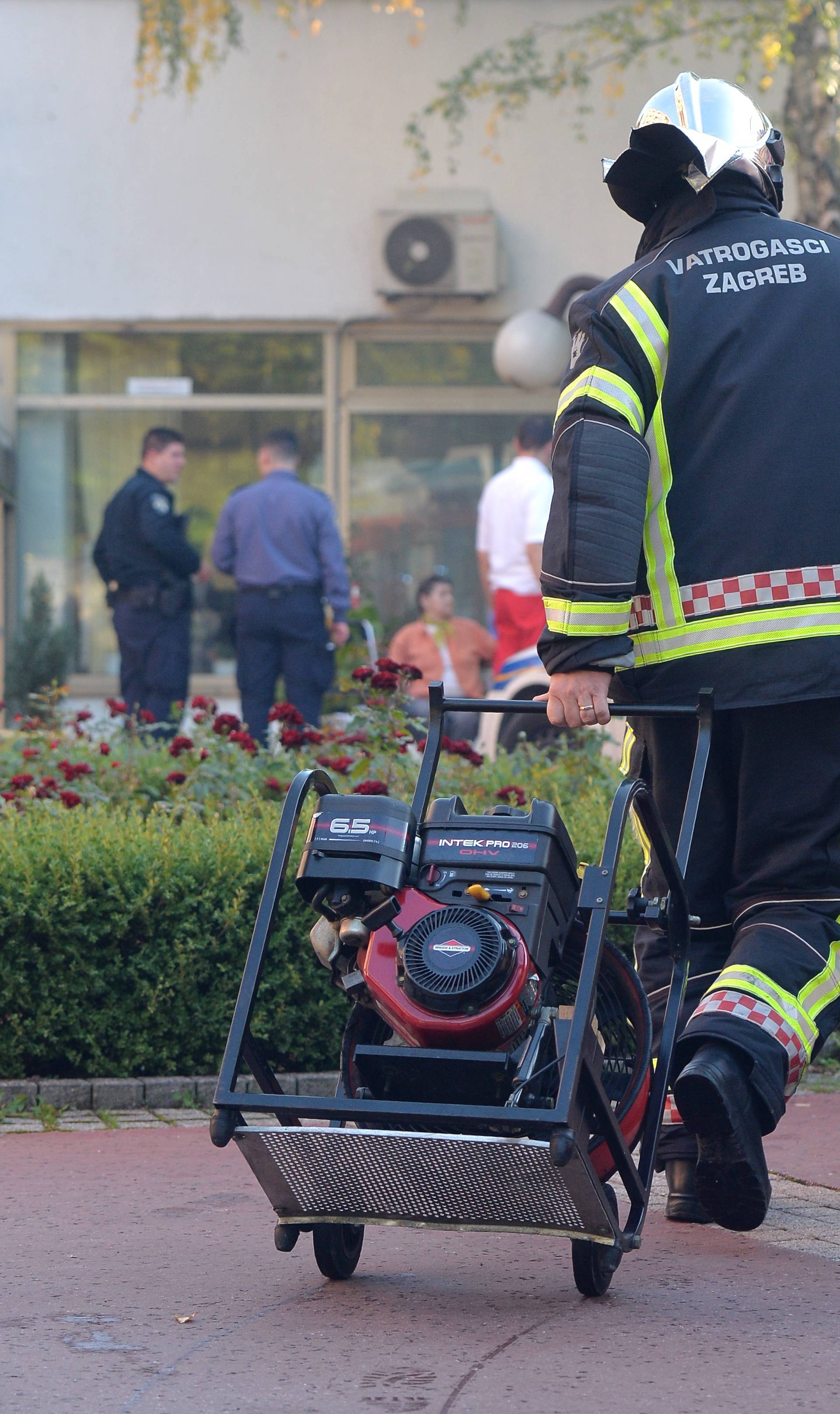 Zbog požara evakuirali Dom za starije Sveti Josip u Zagrebu