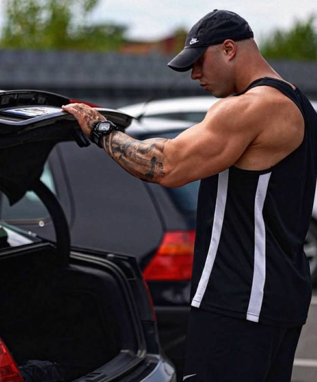 Ideš, kakva prsa imaju srpski fitness influenceri! Od njihovih 'fotki' ženama zastaje dah...