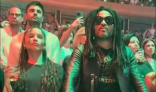 Lenny Kravitz podr&zcaron;ao budu&cacute;eg zeta, &ccaron;ak je malo i zaplesao