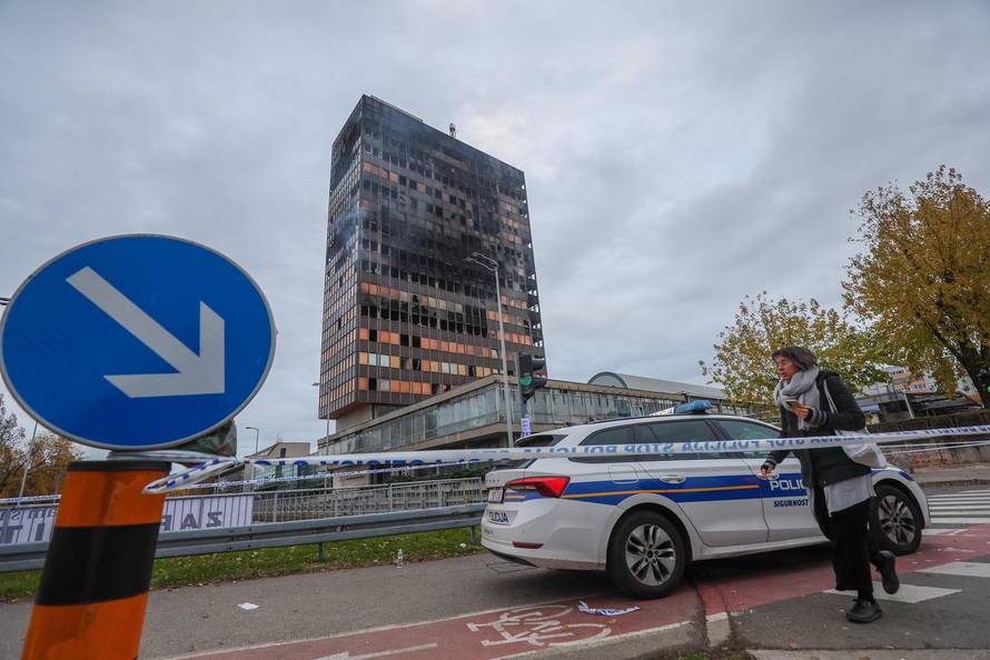 Zagreb: Dim i dalje izlazi iz Vjesnikovog nebodera