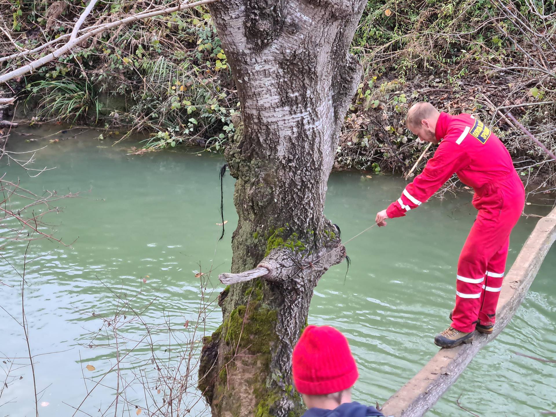 Nastavljena potraga za djevojčicom  nestalom u rijeci Dragonja kod graničnog prijelaza Plovanija