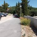 Dobili uvjetnu zbog 39 € štete na BMW-u kod Dubrovnika: 'Sin u kolicima nije mogao proći'