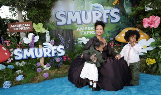 Ono kad ti je mama Štrumpfeta: Rihannini sinovi uživali su na premijeri njenog novog filma...