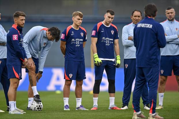 Zagreb: Hrvatski nogometni reprezetativci odradili trening