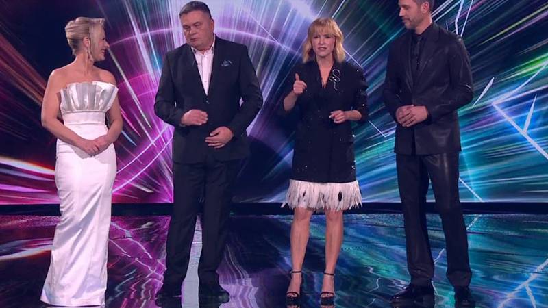 Pogledajte što su za prvu večer Dore odjenule voditeljice Iva Šulentić i Barbara Kolar