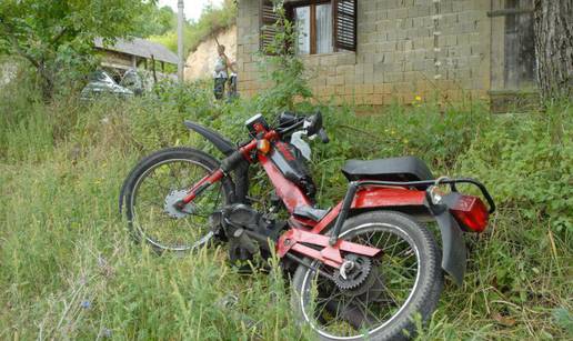 U sudaru s automobilom poginuo je vozač mopeda 