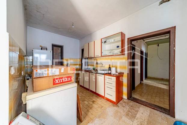 FOTO Na Mljetu se prodaje kuća uz more koja treba renovaciju: Cijena će vas šokirati!