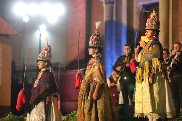 Svečano otvorenje 59. Đakovačkih vezova