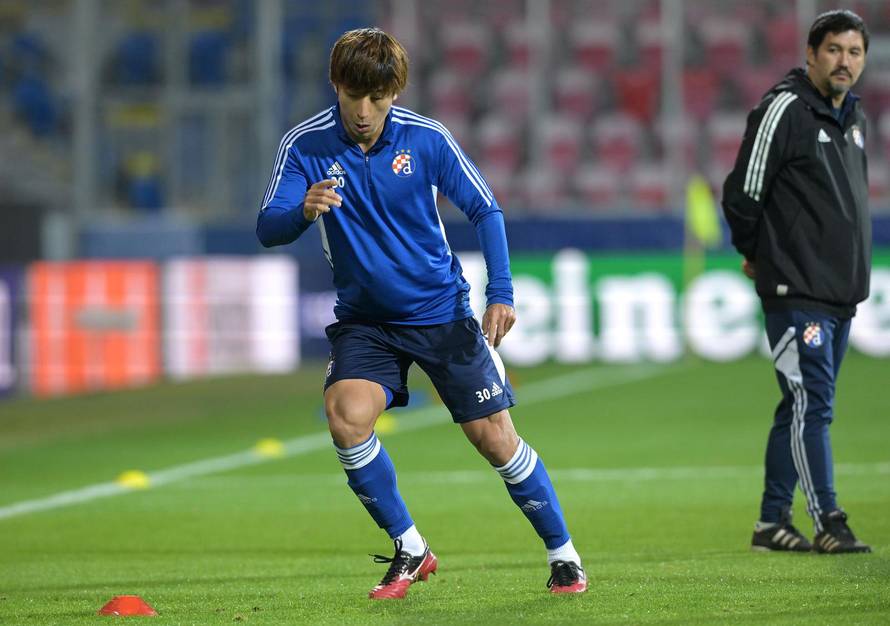 Plzen: Nogometaši Dinama odradili večernji trening 