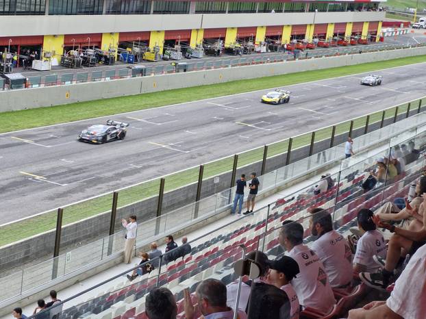 FOTO 24sata na utrci u Italiji. Pogledajte spektakl s hrvatskim vozačem za volanom Huracana