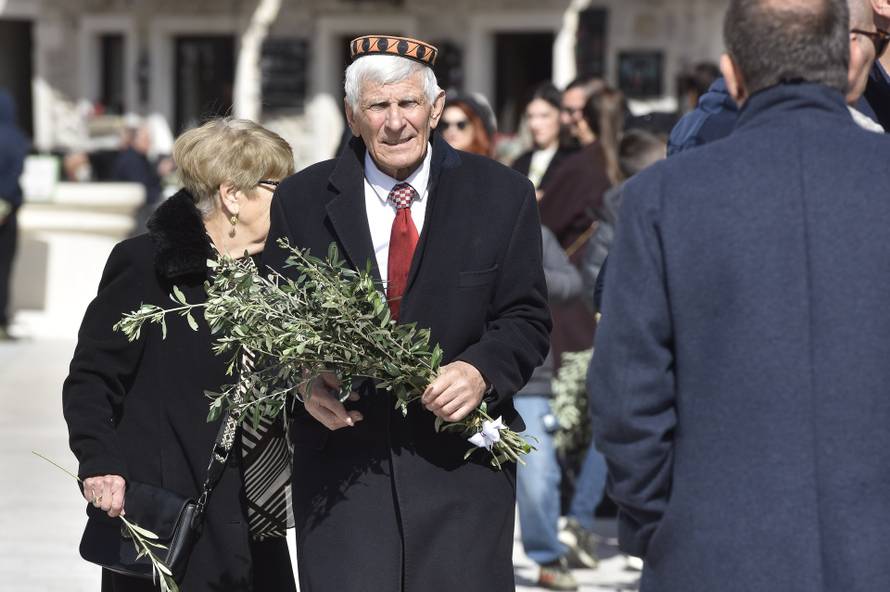 Vodice: Blagoslov maslinovih grančica na blagdan Cvjetnice