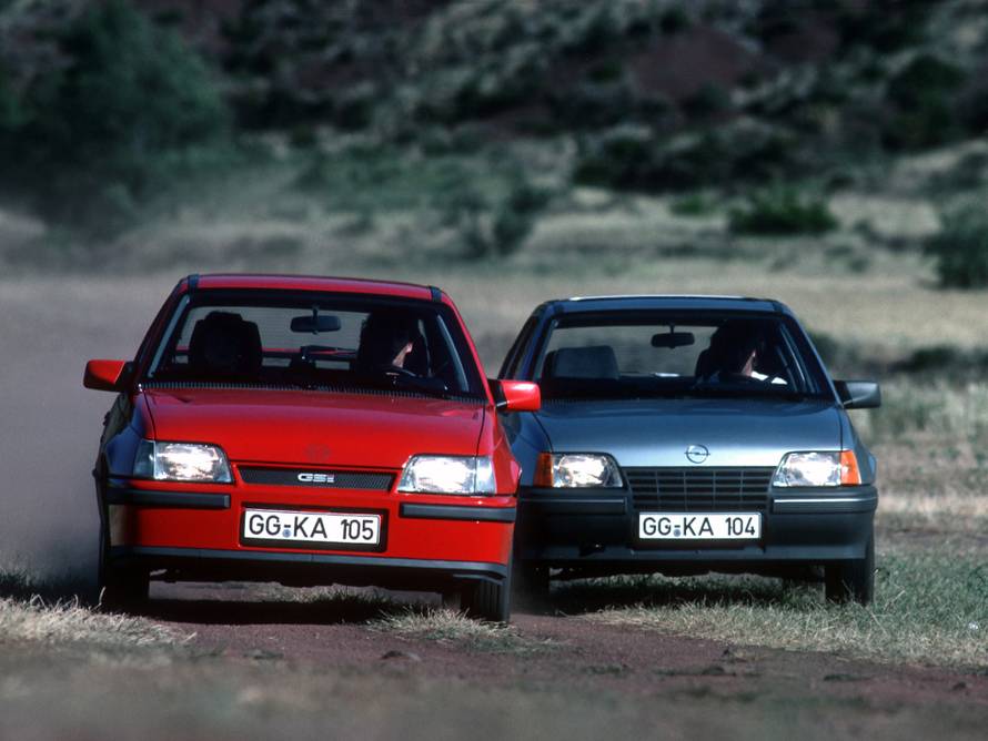 Opel Kadett GSi: Legenda koja je "potukla" i moćni Golf GTI
