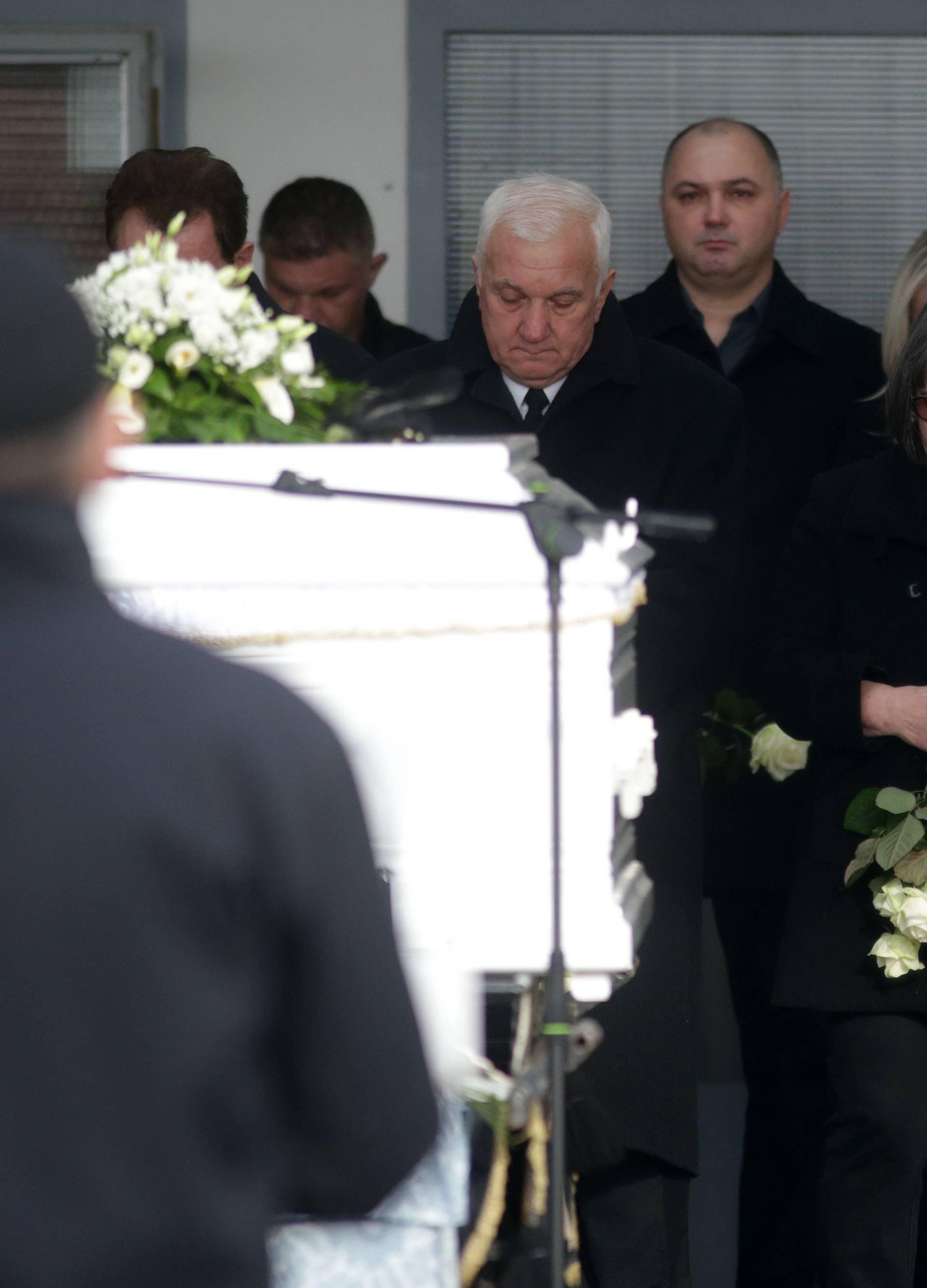 Pokopali  Jasminu Dominić uz pjesmu 'Ima jedna duga cesta'