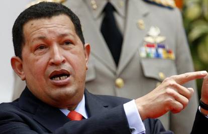 Chavez poslao vojsku na granicu, 'prijete im ratom'