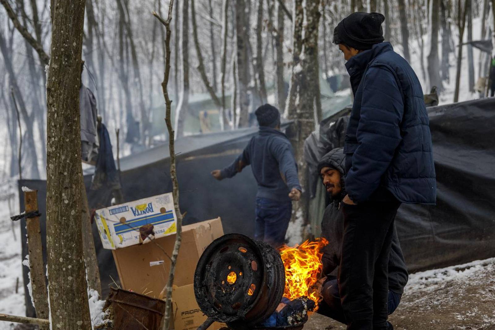 U šumama oko Velike Kladuše nalazi se nekoliko stotina migranata