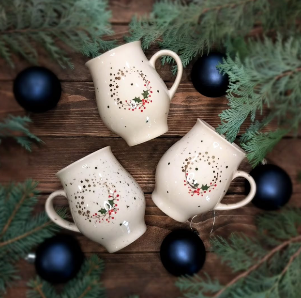 Naši umjetnici i dizajneri nude ukrase za Božić: Šalice se zlate, a vezeni vijenci su najtraženiji