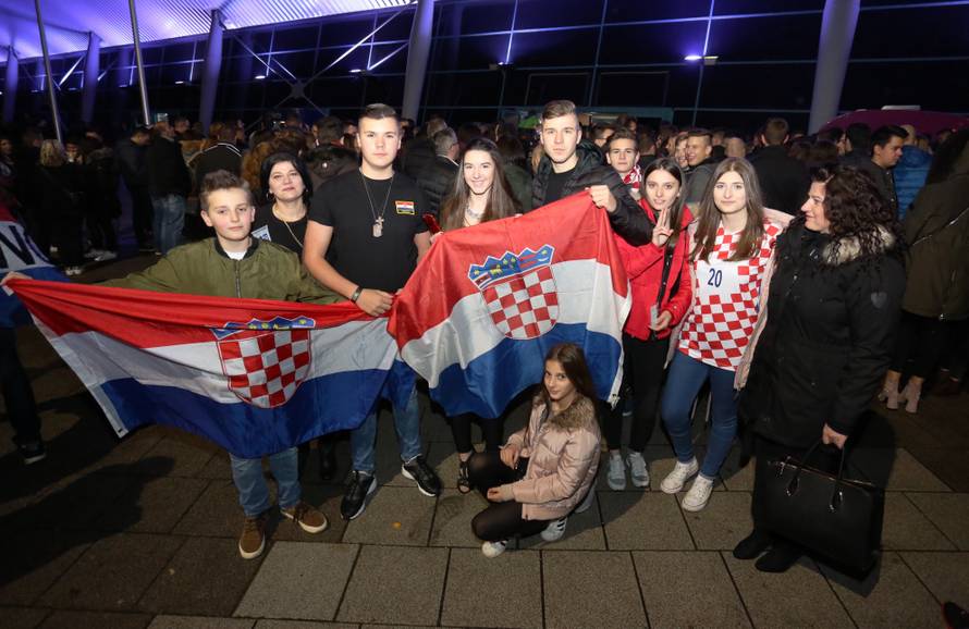 Grdović i Mišo Kovač pjevaju na Hrvatskoj noći u Frankfurtu