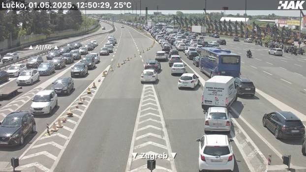 FOTO Velike gužve na Lučkom, na granicama se čeka satima, kod Karlovca kolona od 8 km!