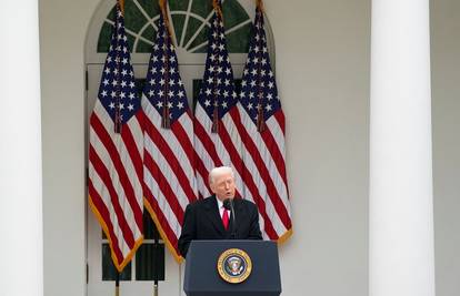 Američki je proračun utonuo dublje u minus unatoč rekordnom prihodu od carina