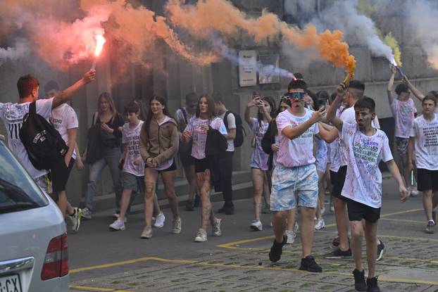 Beogradski maturanti proslavili zadnji dan škole