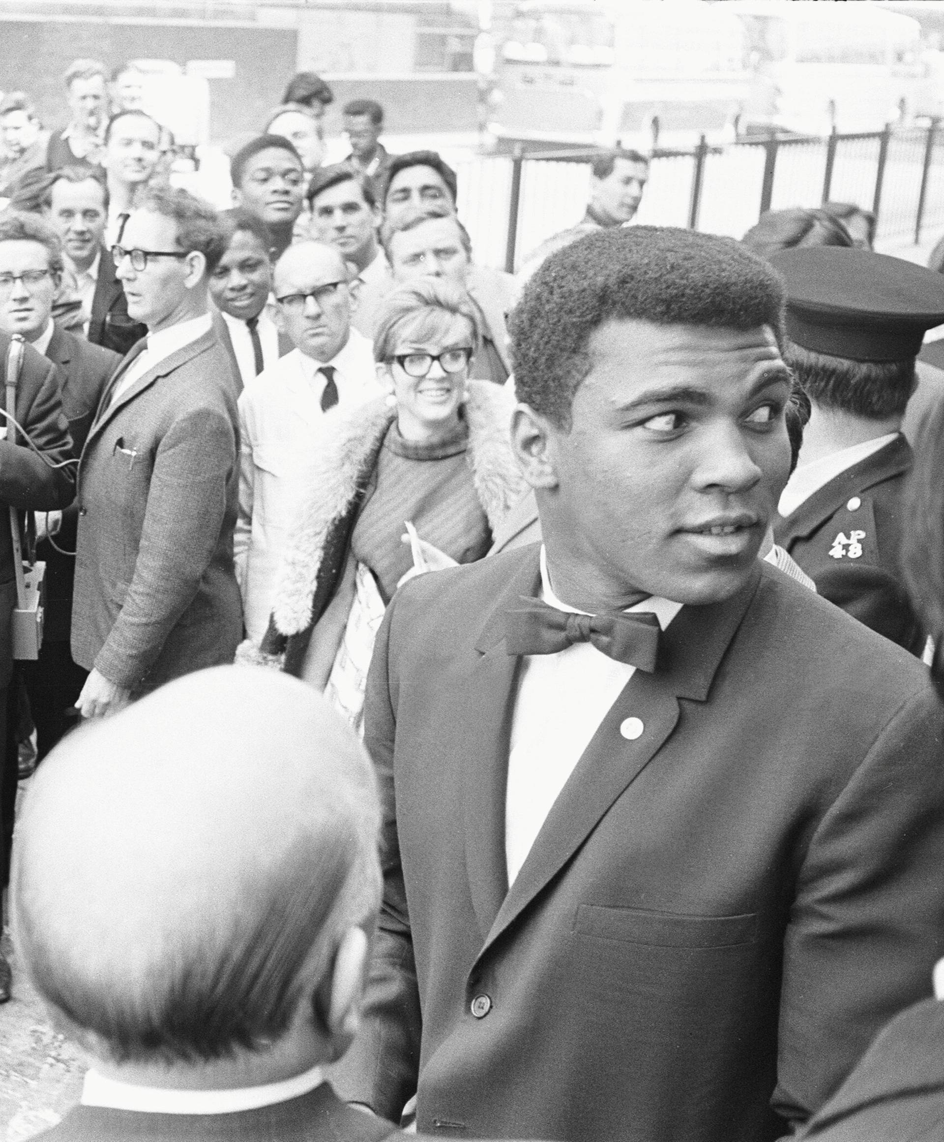  US boxer Muhammad Ali (formerly Cassius Clay) is pictured at his West End Hotel during his stay in London, Britain to fight Henry Cooper
