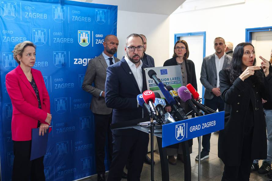 Tomašević i ZET predstavili nove niskopodne autobuse na električni pogon