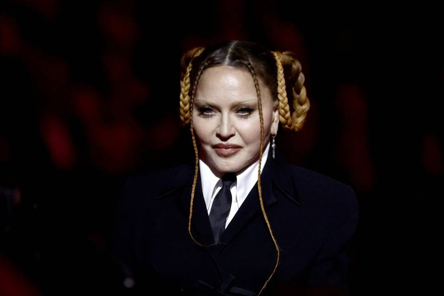 Madonna šokirala izgledom na Grammyju , ljudi zgroženi: 'Kao da je stigao imitator, a ne ona'