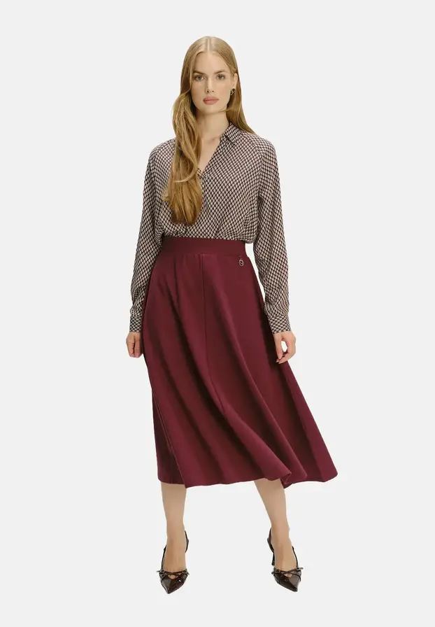 Pregledali smo ponudu za vas! Suknje za jesenske stilske igre