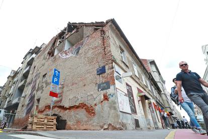 Zagreb: Zgrada oštećena u potresu čeka sanaciju