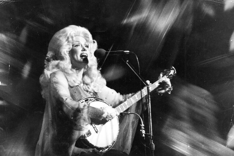 Dolly Parton Passes Away at 80