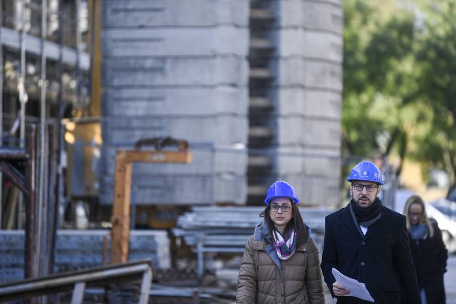 Gradonačelnik Tomašević sa suradnicima obišao radove na cjelovitoj obnovi Doma zdravlja Zagreb - Zapad