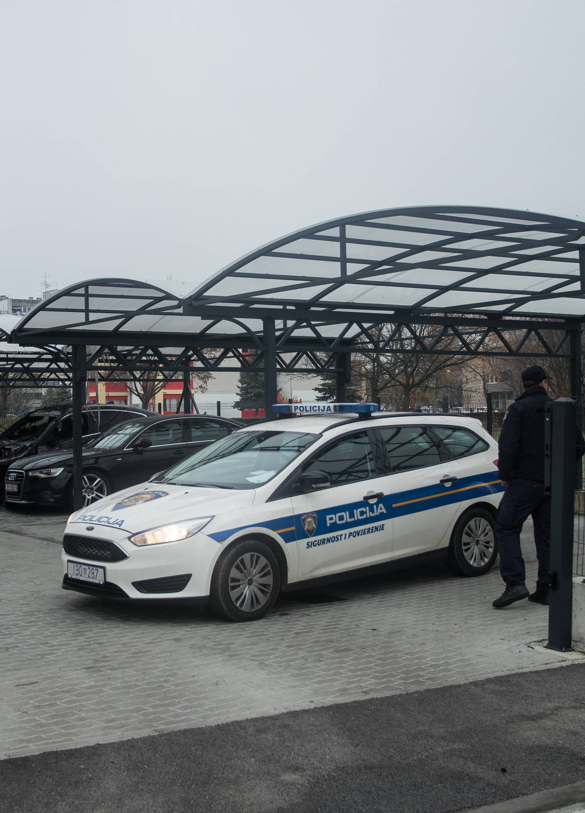Velika Gorica: Na parkiraliÅ¡tu izbio poÅ¾ar na osobnom vozilu