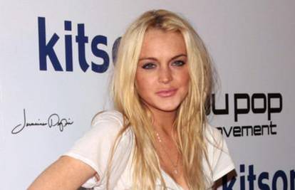 Ipak nije u vezi s milijunašem: Lindsay Lohan sretna je sama