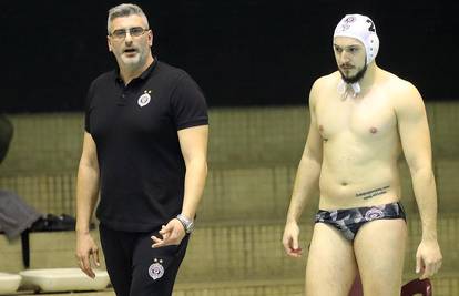 Trener Partizana pobijesnio je u Splitu: Momčadi naredio da više ne igraju, povukao ih iz bazena