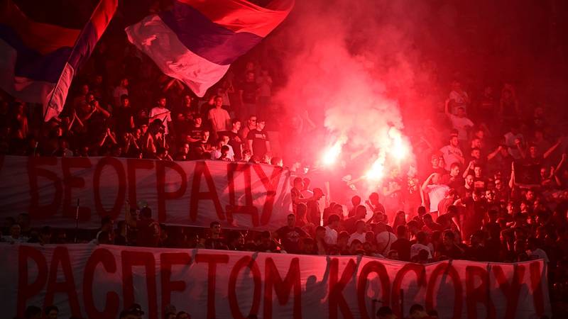 UEFA JE REAGIRALA Crvenoj zvezdi prijete rigorozne kazne zbog veličanja Ratka Mladića
