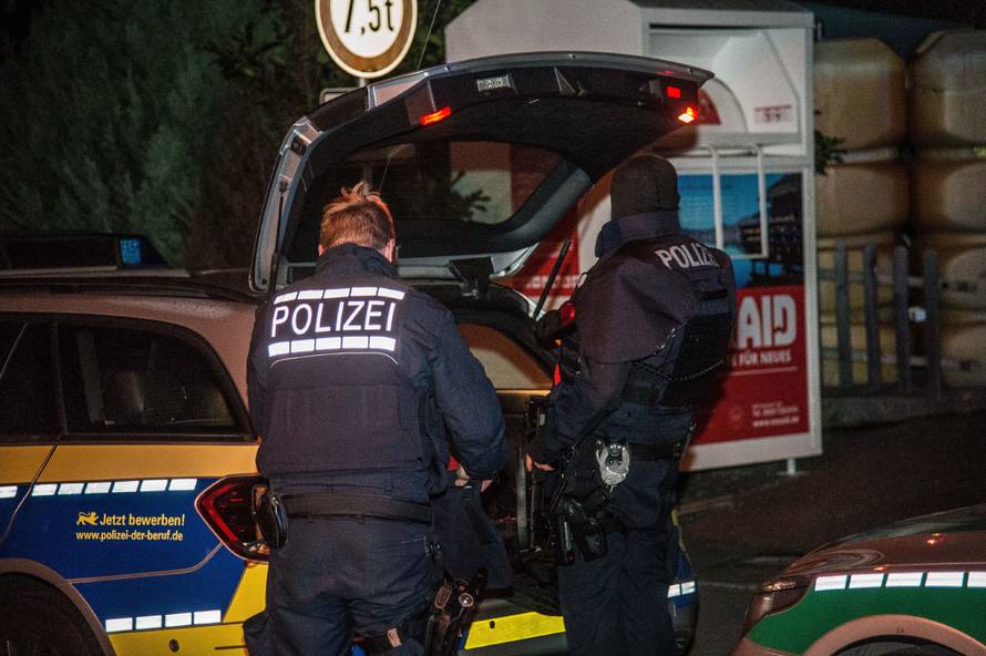 Drei Tote nach SchÃ¼ssen in Wohnhaus