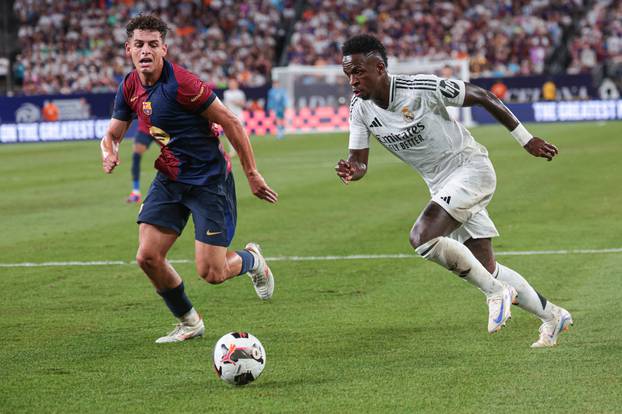 Soccer: International Friendly Soccer-Champions Tour-Real Madrid at Barcelona