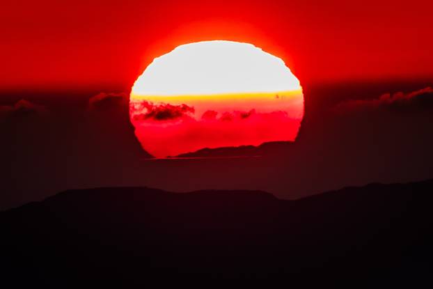 Biokovo  -  Zalaz sunca promatran sa vrhova Biokova 1100m/nm