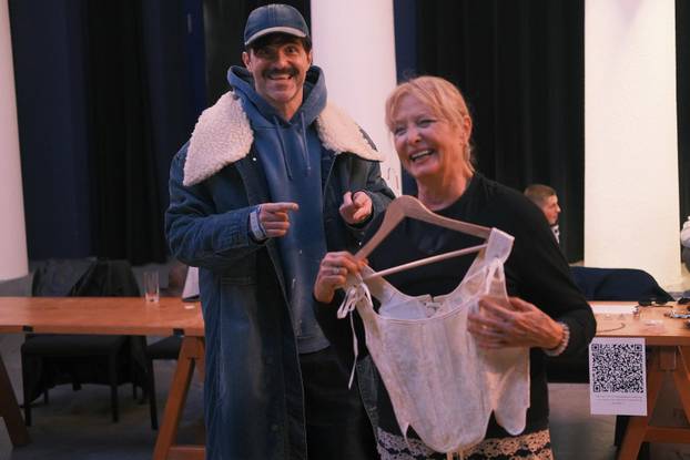 Zagreb: Humanitarni glumački buvljak