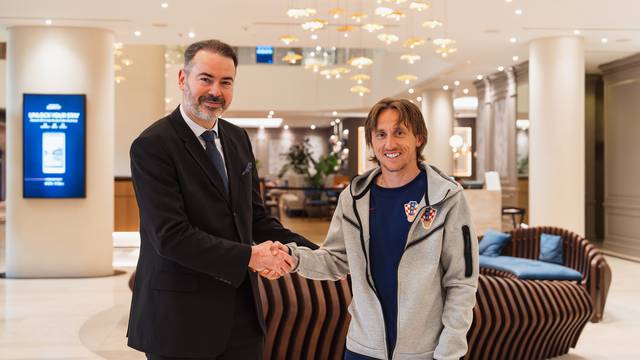 Luka Modrić i dalje brend ambasador PBZ Grupe i Premium Visa kartice