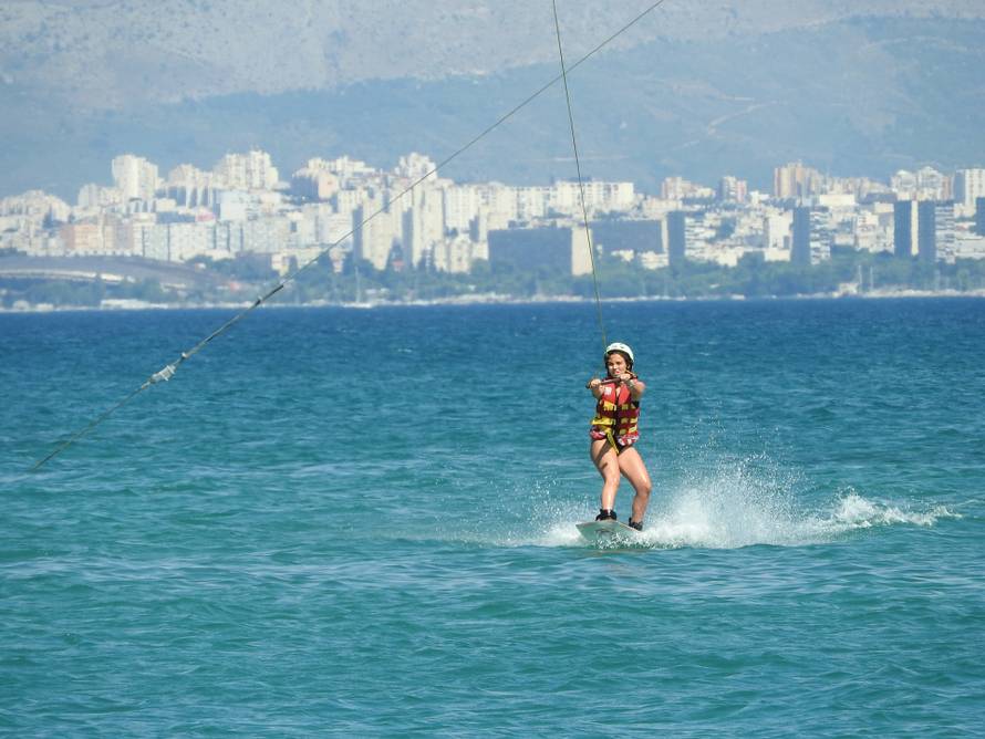 Tražite savršen spoj opuštanja i akcije? Našli ste ga!