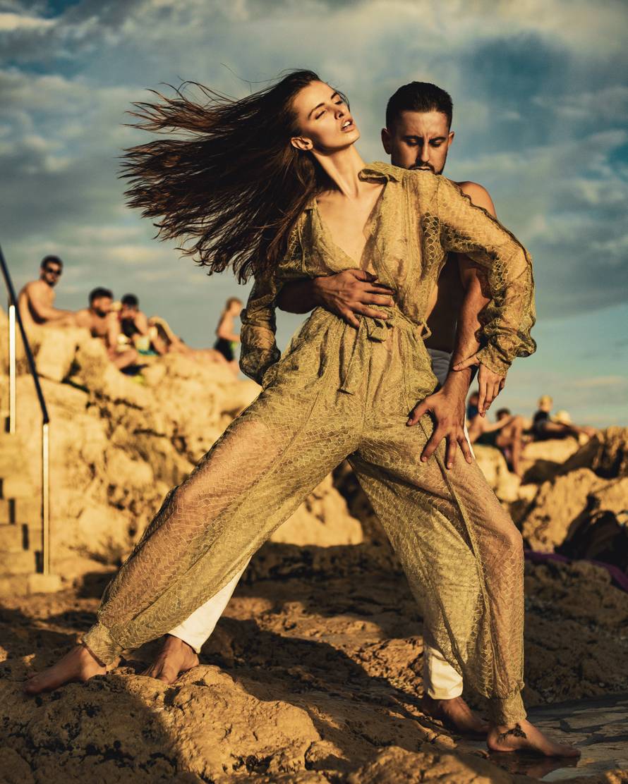 Najnovija kolekcija dizajnerice Jasmine Arnautović snimljena je pred zalazak sunca u Rovinju