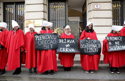 'Sluškinje' pred Saborom: Priče Željke Markić i desničara su laž