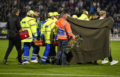 VIDEO Drama na susretu Ajaxa: Golman kritično nakon sudara, potreseni igrači su zaplakali